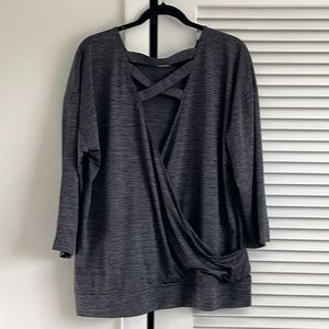 Izod long sleeve sport top